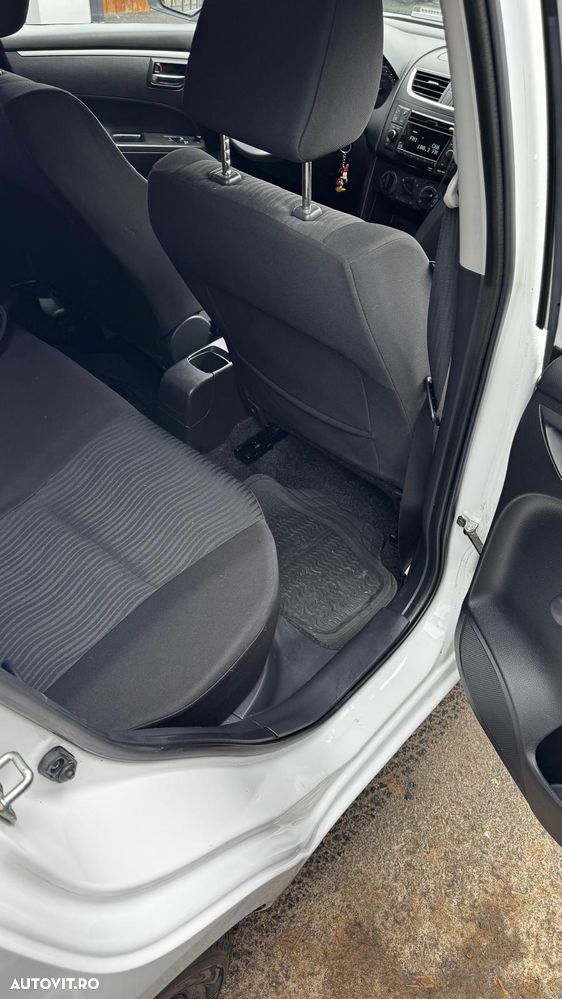 Suzuki Swift 1.2 GLX - 9