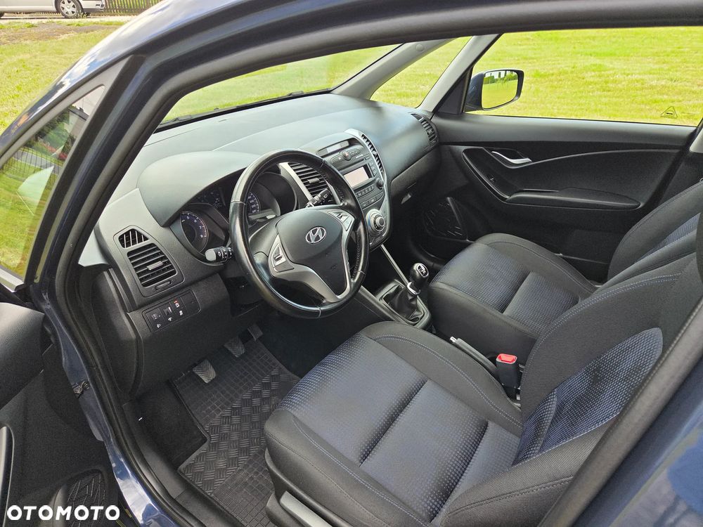 Hyundai ix20 1.4 blue - 10