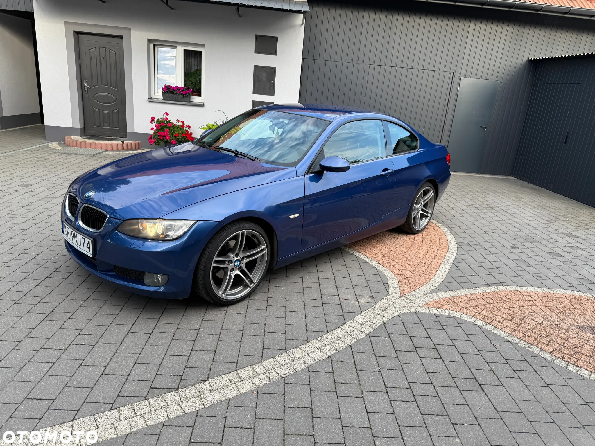 BMW Seria 3 320i Coupe - 11