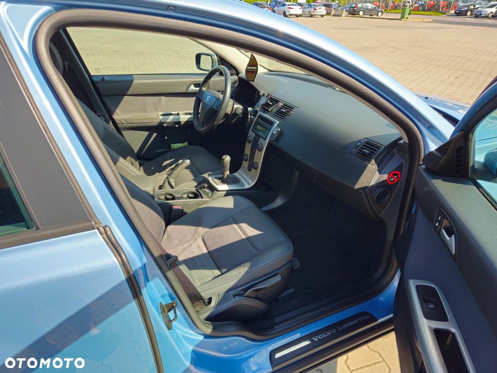 Volvo V50 1.6D Momentum - 13