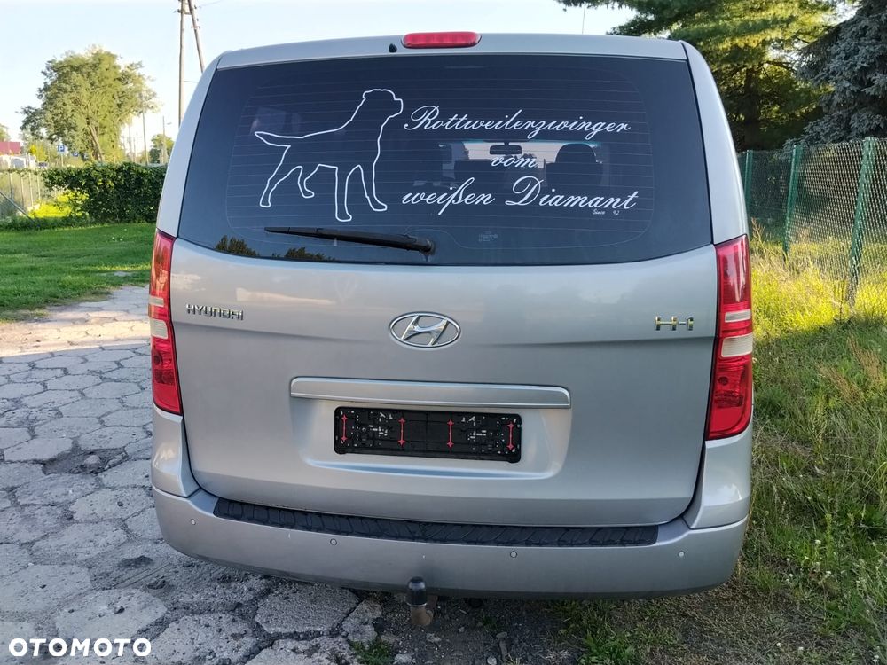 Hyundai H-1 Starex - 6