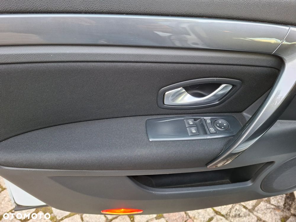 Renault Laguna 1.6 16V Expression - 12