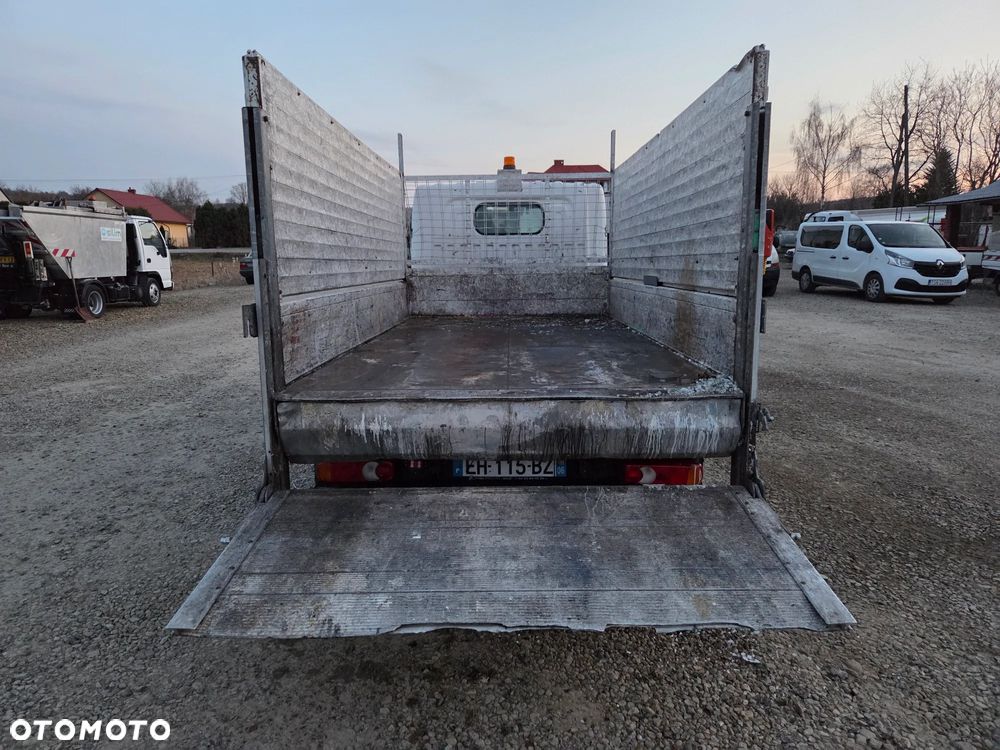 Renault Maxity Cabstar - 29