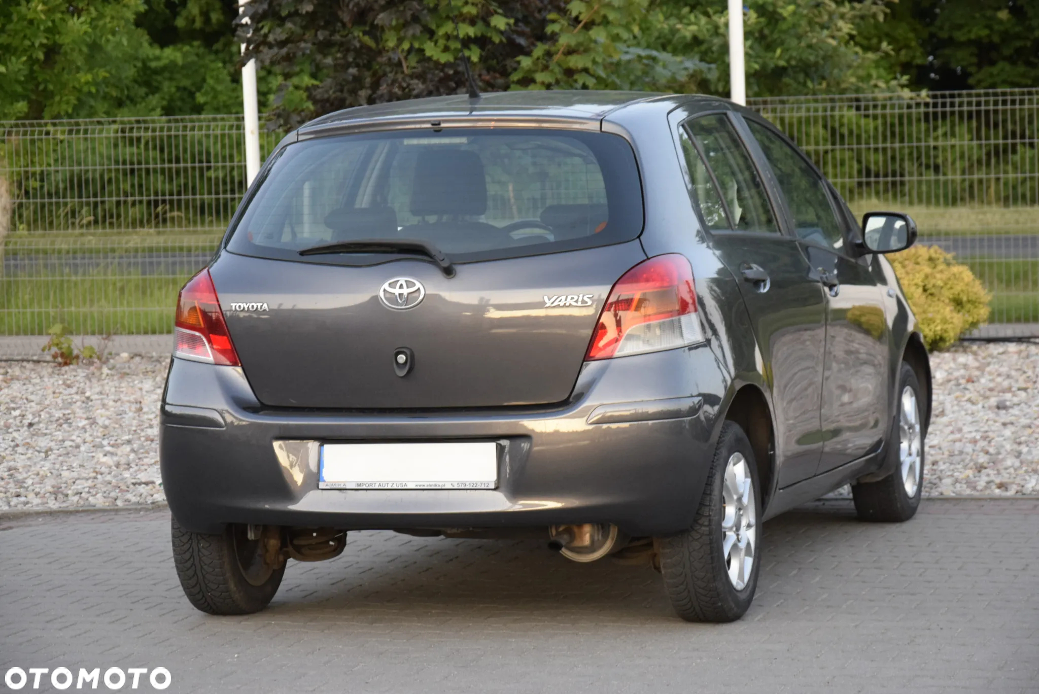 Toyota Yaris 1.0 Luna A/C - 24