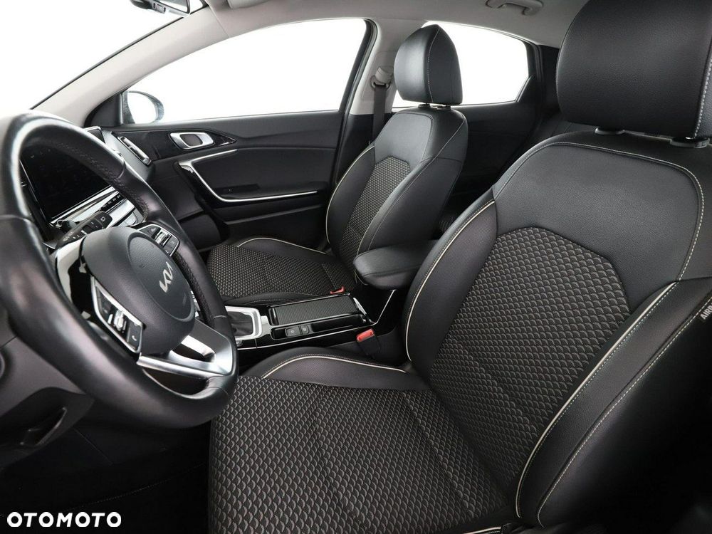 Kia XCeed 1.6 GDI DCT6 OPF Plug-in-Hybrid SPIRIT - 13