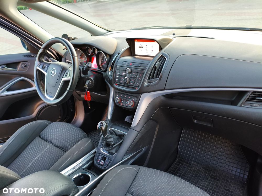 Opel Zafira Tourer 1.4 Turbo Active - 27