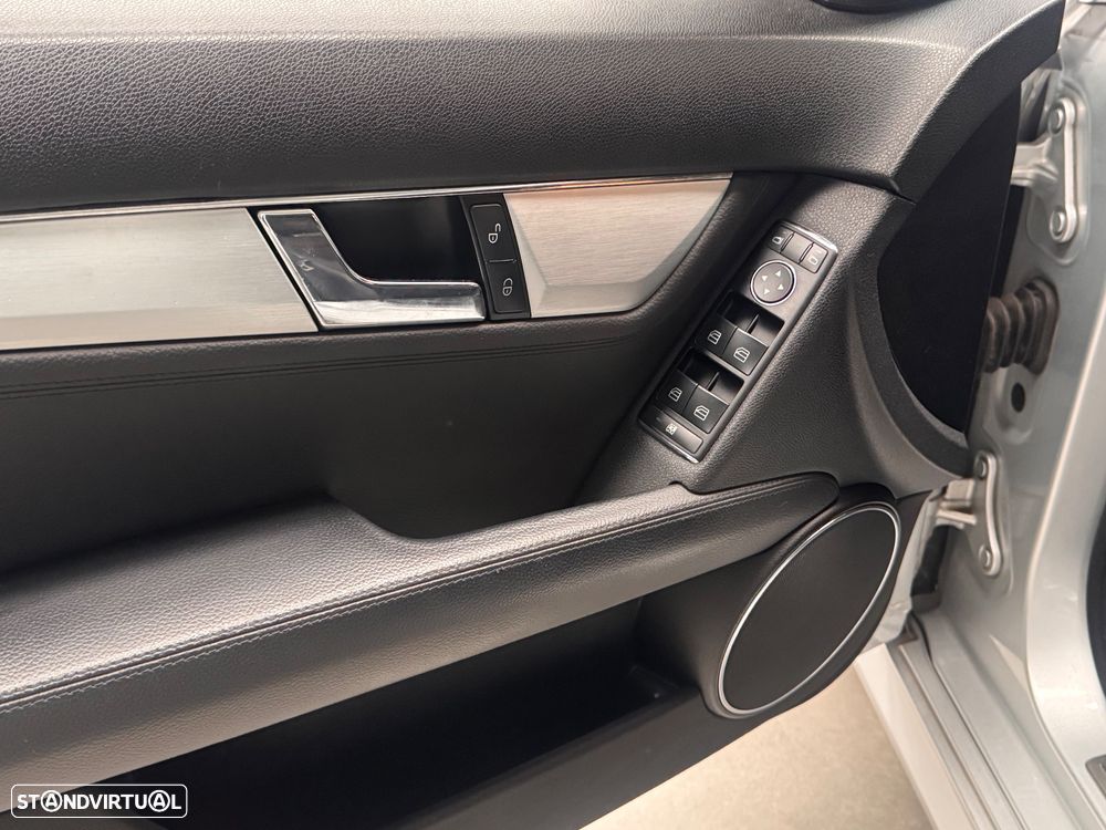 Mercedes-Benz C 220 T CDI Avantgarde - 13