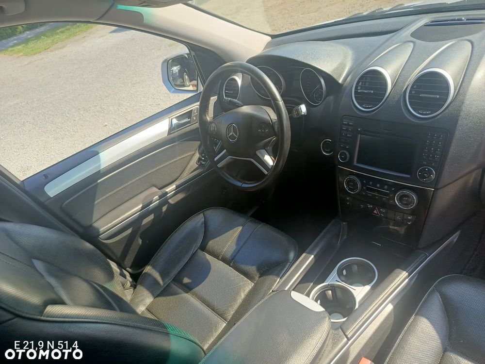 Mercedes-Benz ML - 7