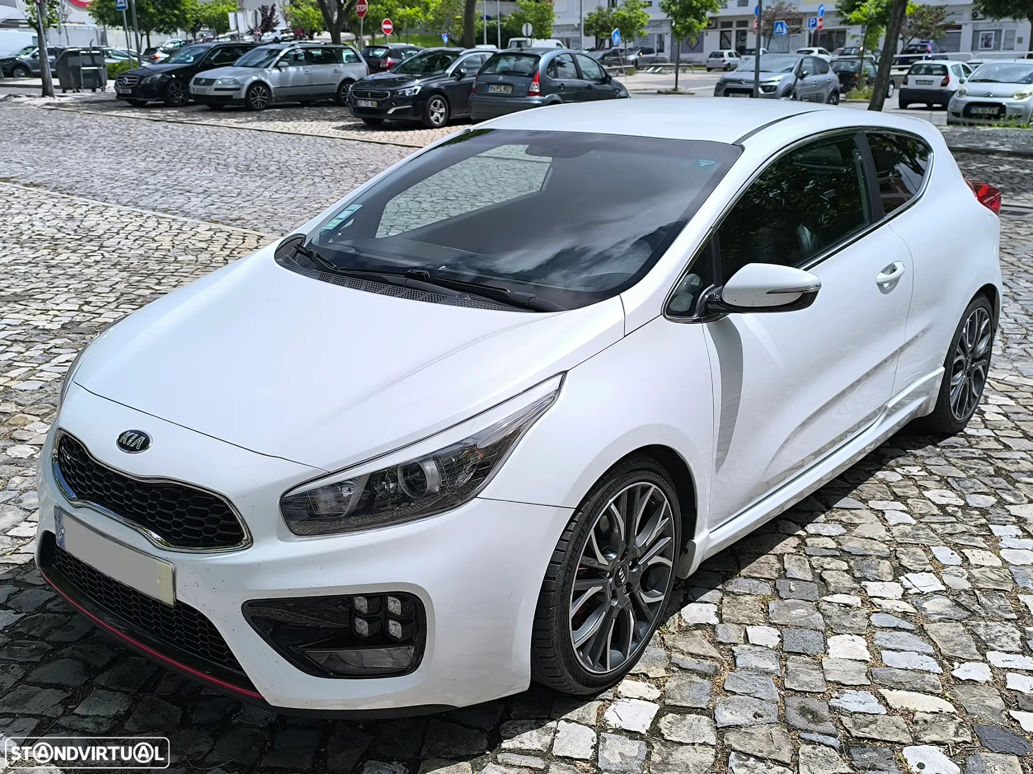 Kia Ceed S Coupé 1.6 T-GDi GT - 8