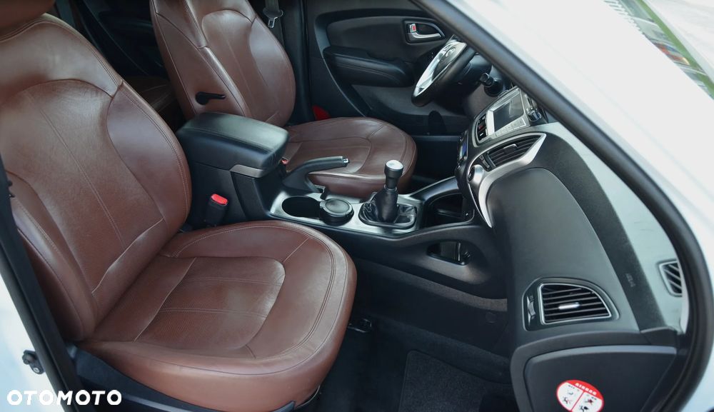 Hyundai ix35 2.0 Premium 2WD - 23