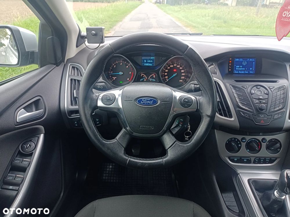 Ford Focus 1.6 TDCi DPF SYNC Edition - 14