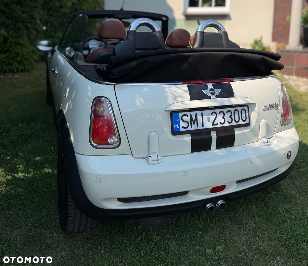 MINI Cooper S Sidewalk - 4