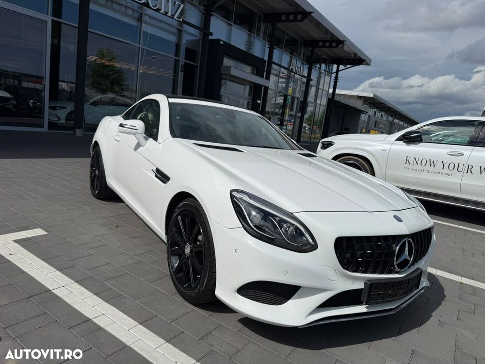 Mercedes-Benz SLC - 19
