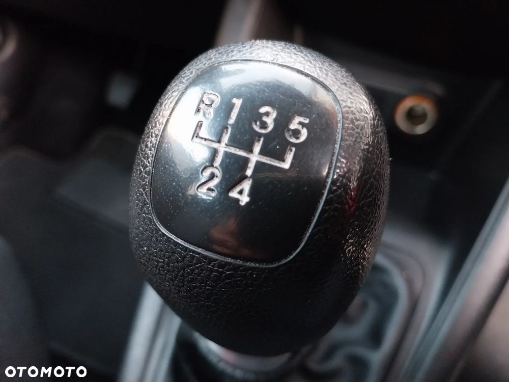Kia Venga 1.4 L - 21