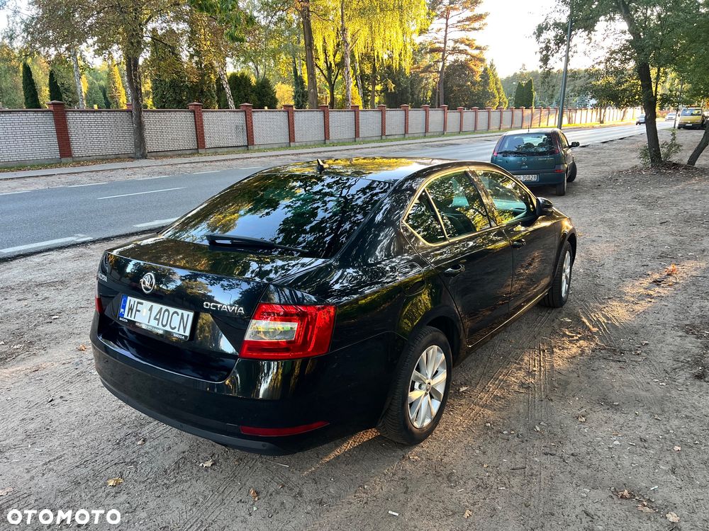 Skoda Octavia 1.6 TDI Ambition DSG - 3