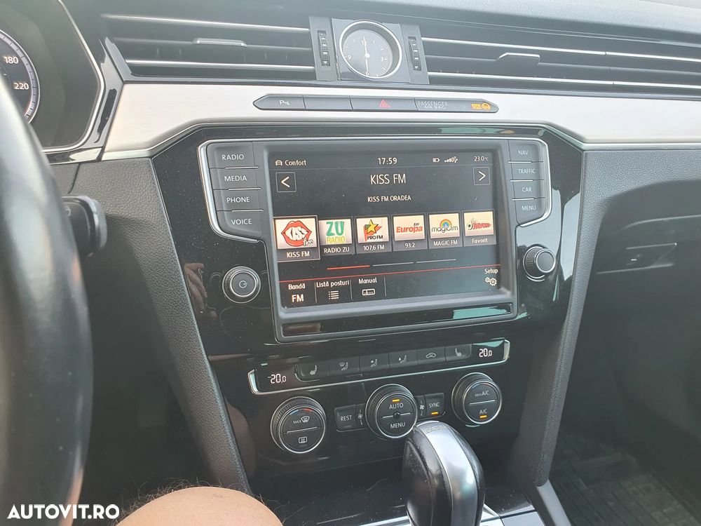 Volkswagen Passat 2.0 TDI SCR 4Motion DDG Highline - 17