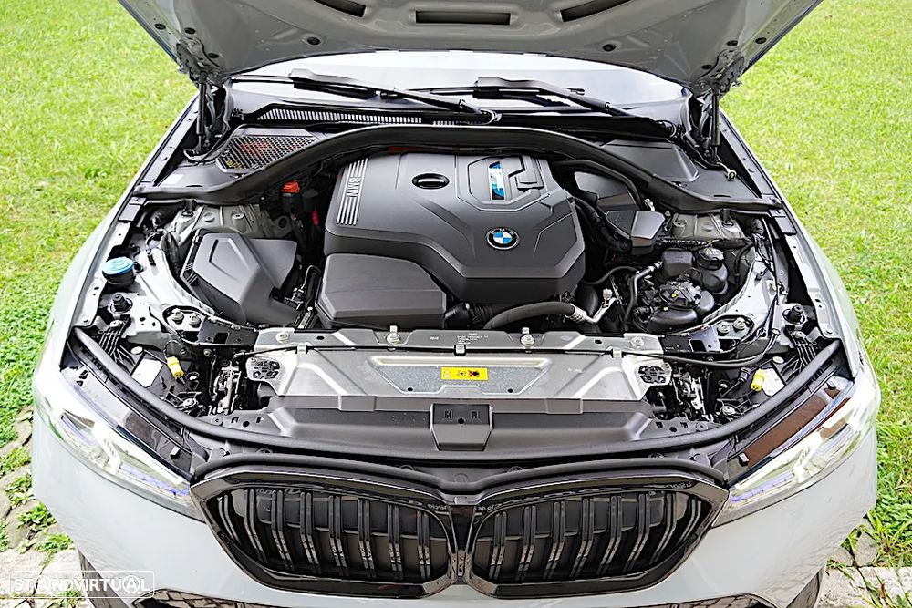 BMW 330 e Pack Desportivo M Auto - 13