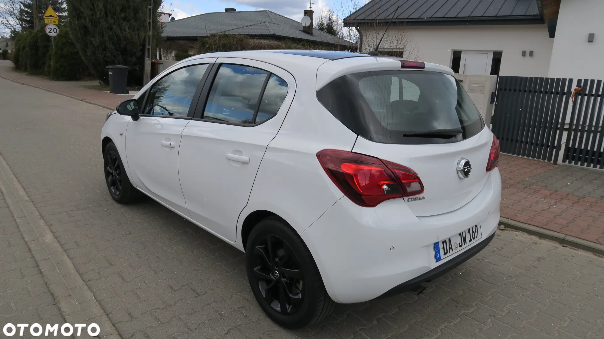 Opel Corsa 1.4 T Cosmo S&S - 4