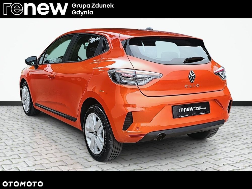 Renault Clio - 8