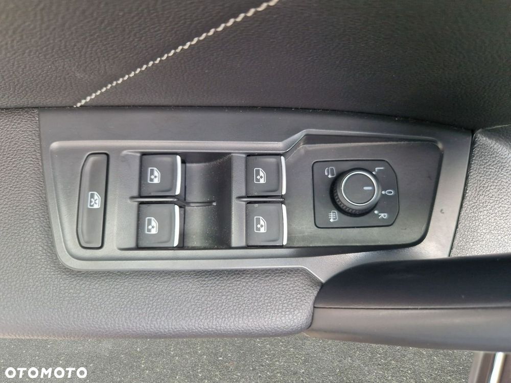 Volkswagen Tiguan Allspace - 11