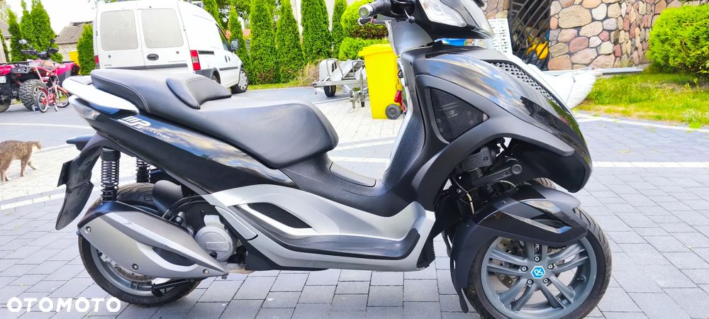 Piaggio MP-3 - 5