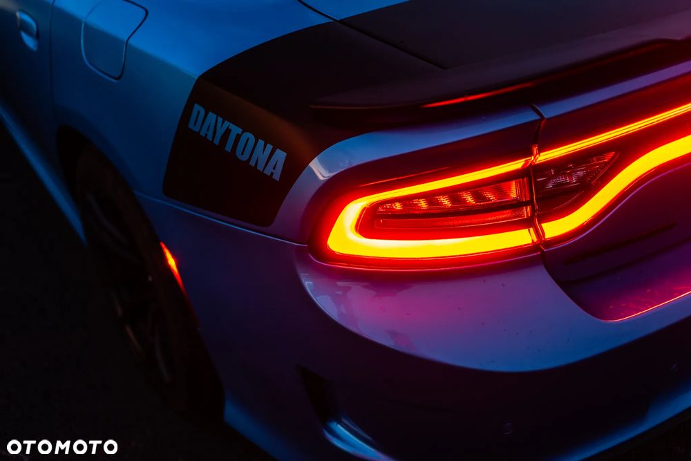 Dodge Charger 6.4 Scat Pack - 13