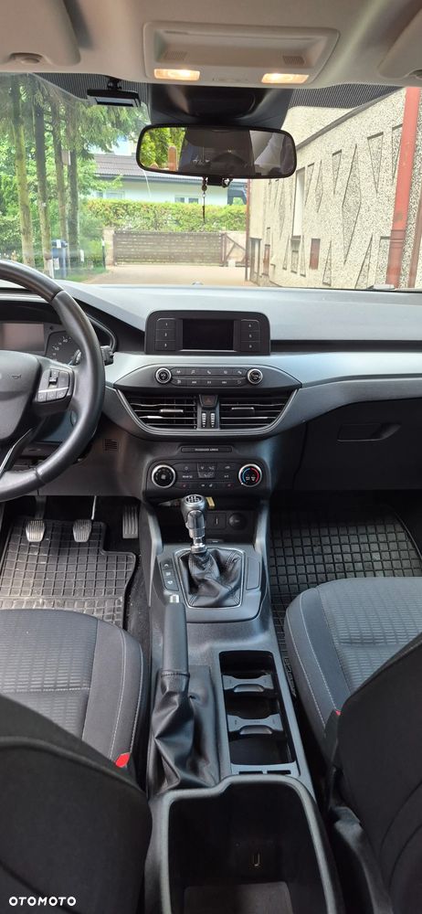 Ford Focus 1.0 EcoBoost Active - 9