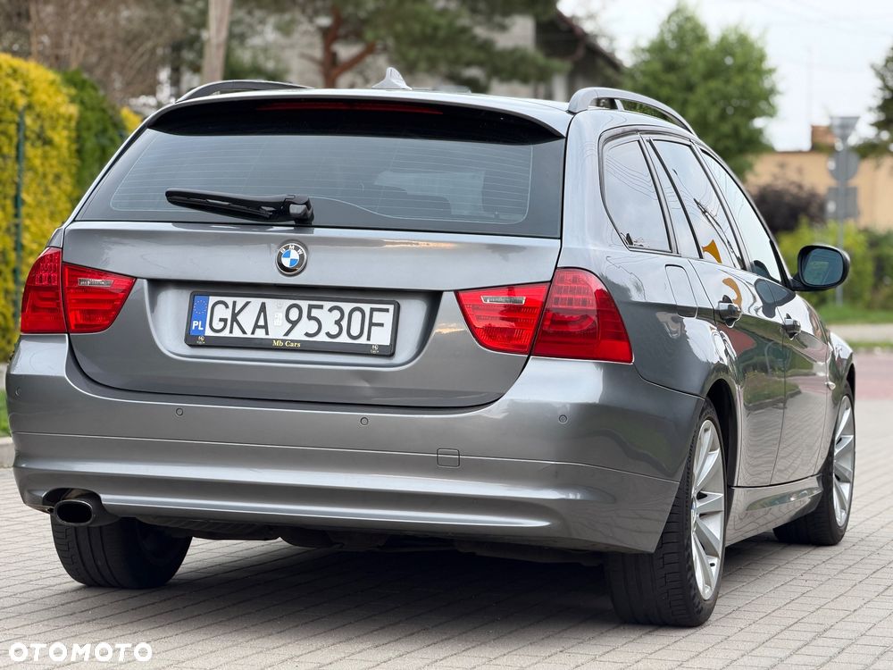 BMW Seria 3 320d - 40