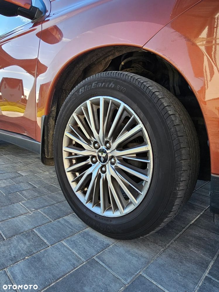 Mitsubishi Outlander 2.0 Intense + CVT - 11
