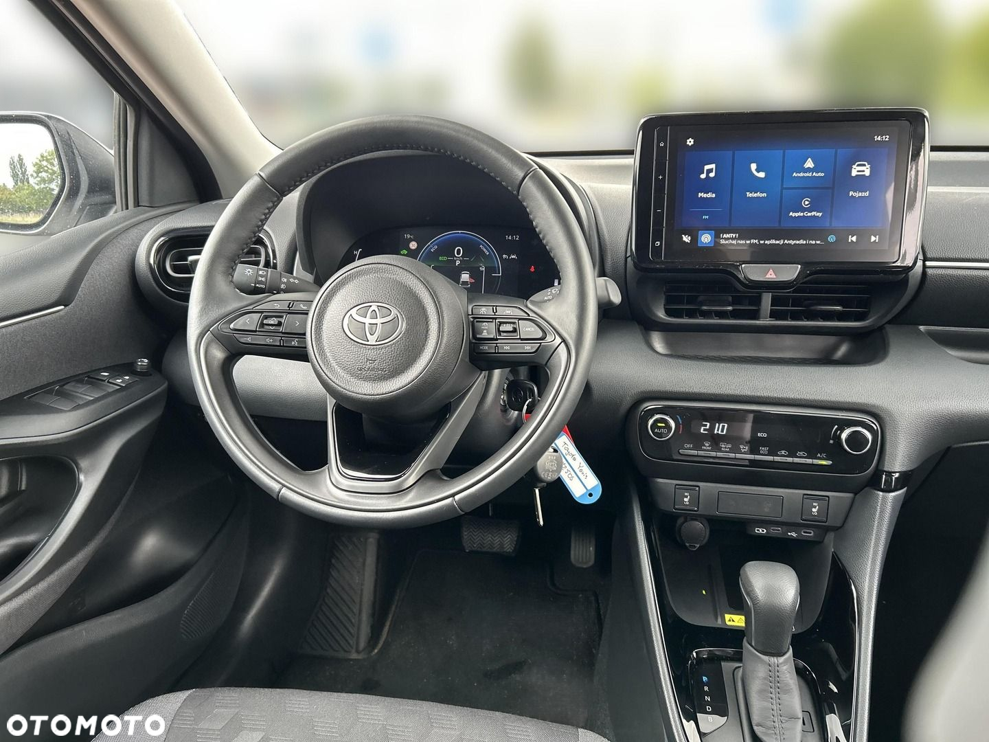 Toyota Yaris - 12