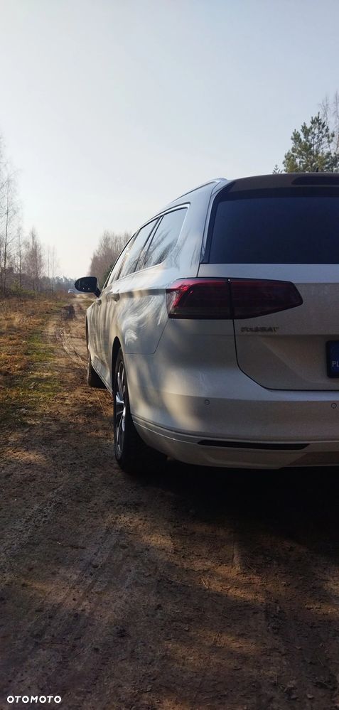 Volkswagen Passat - 18
