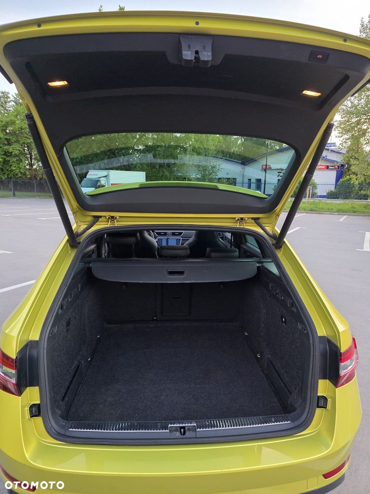 Skoda Superb 2.0 TSI Active DSG - 13