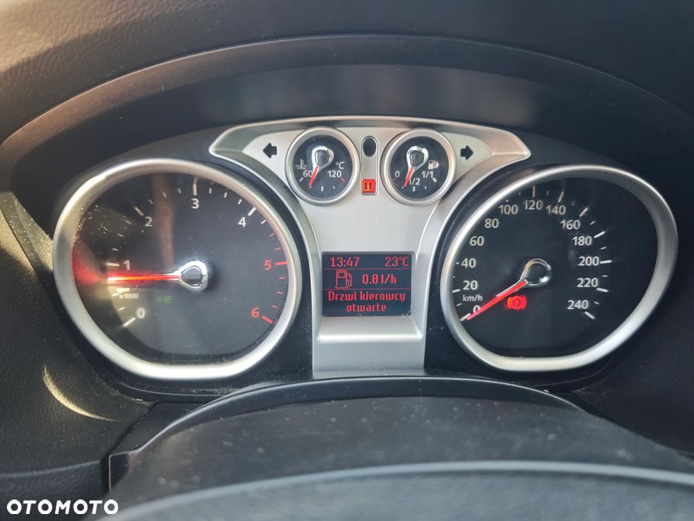 Ford Focus - 13