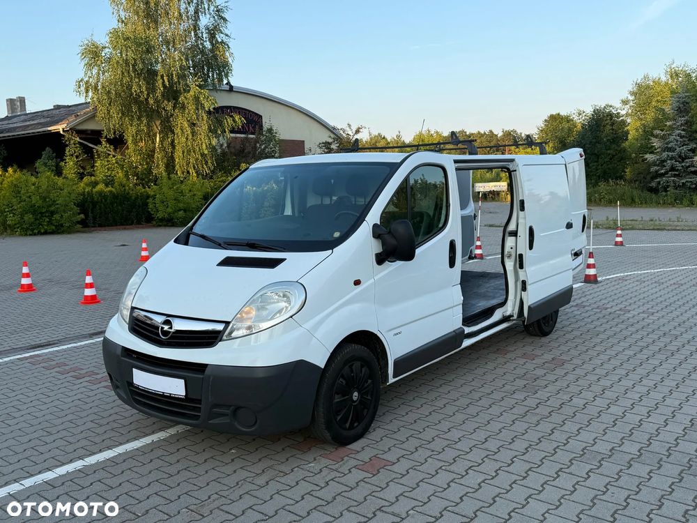 Opel VIVARO - 2