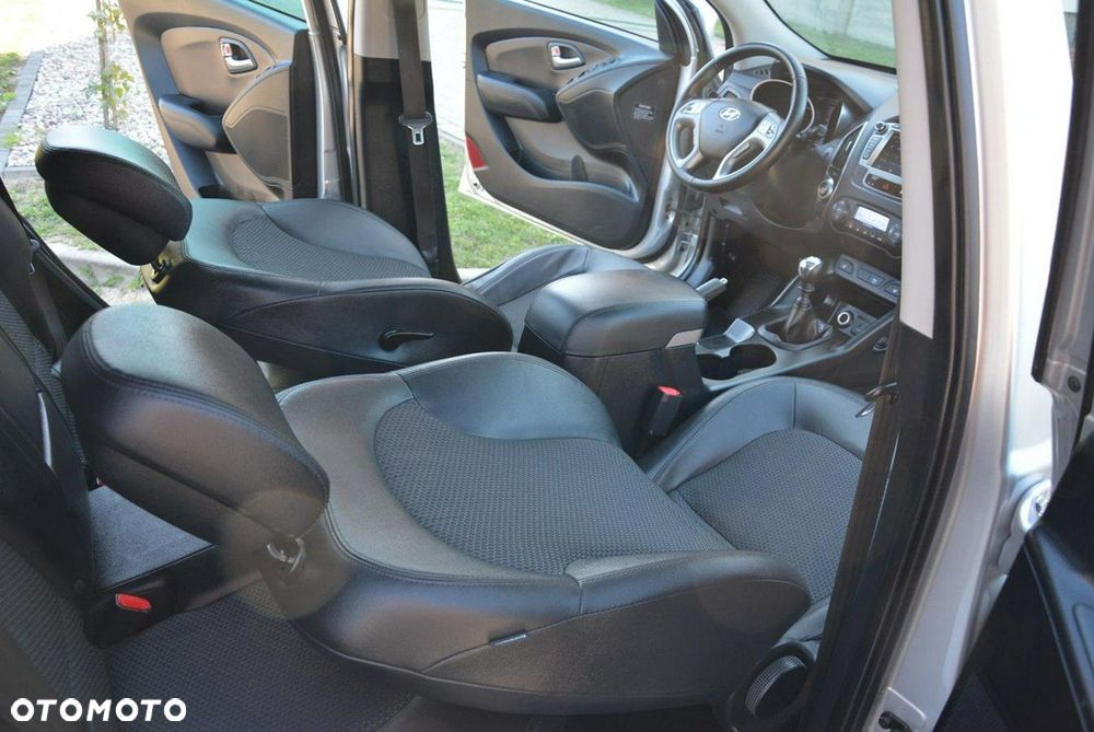 Hyundai ix35 2.0 CRDi Premium 2WD - 16