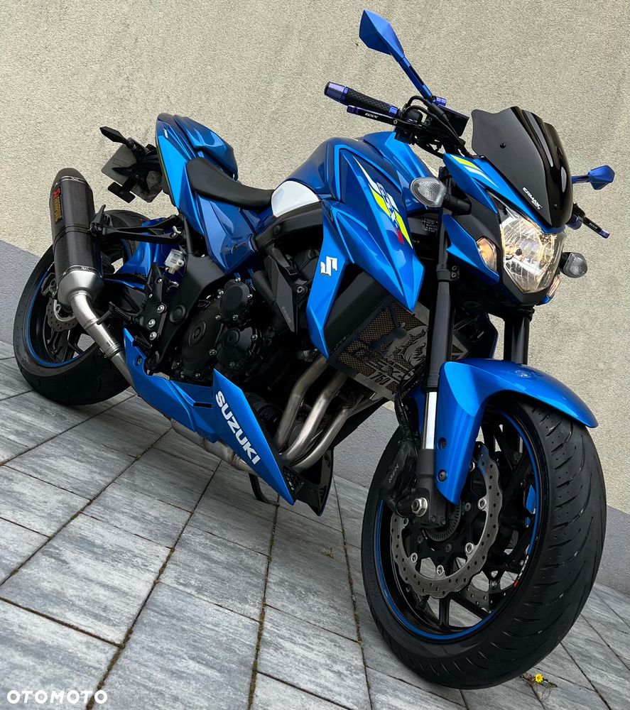 Suzuki GSX - 1