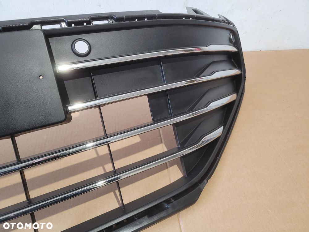 KRATKA ZDERZAKA ŚRODKOWA VW PASSAT B9 3J0853677K 3J0853677L - 4