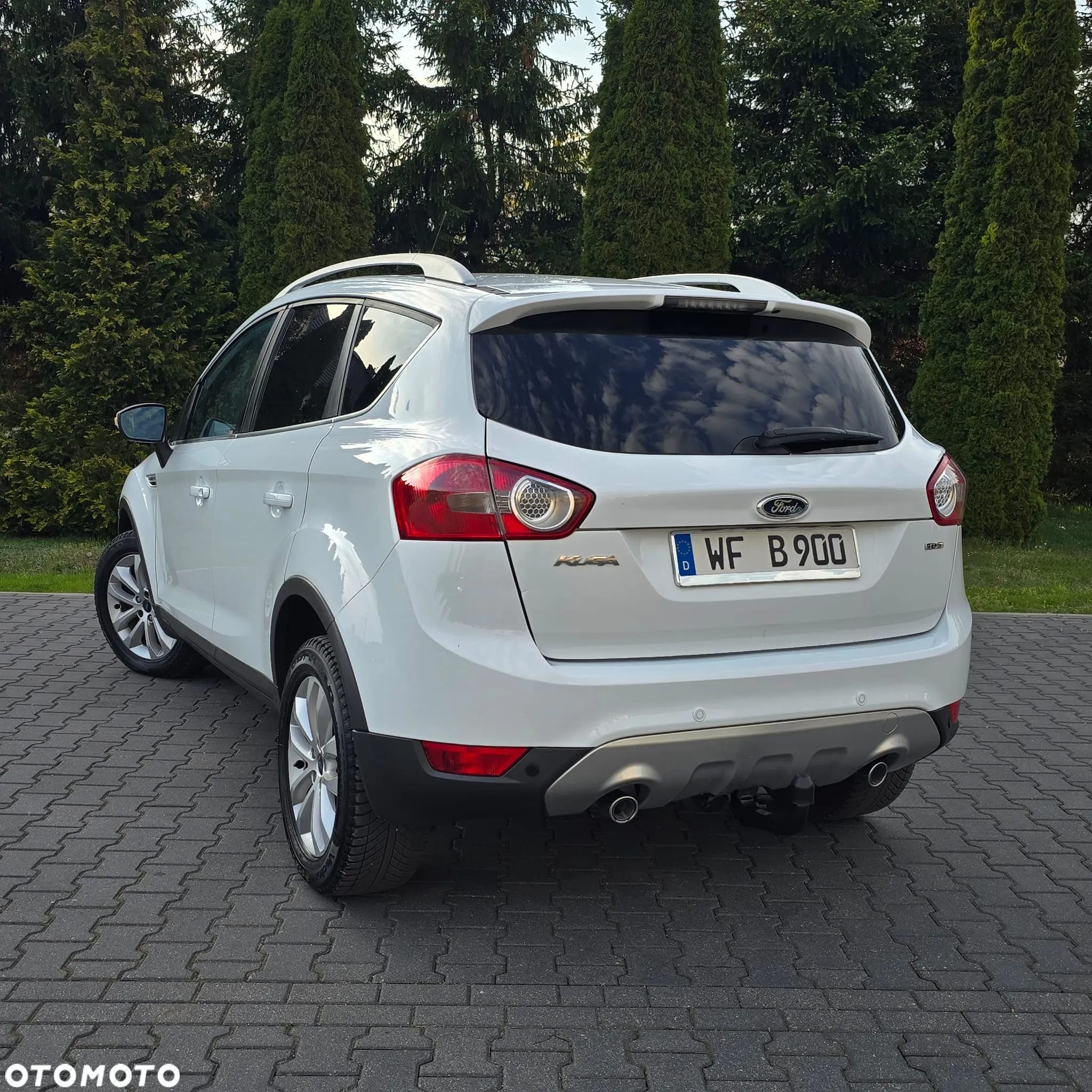 Ford Kuga 2.0 TDCi FWD Titanium - 9