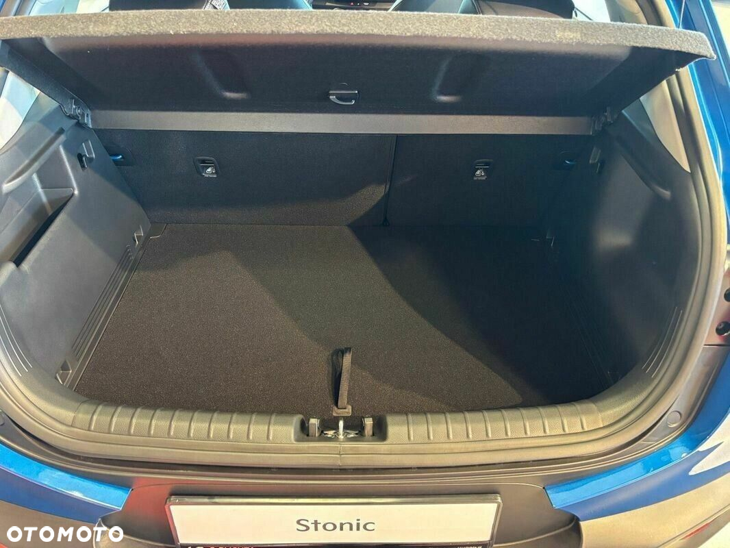Kia Stonic - 25