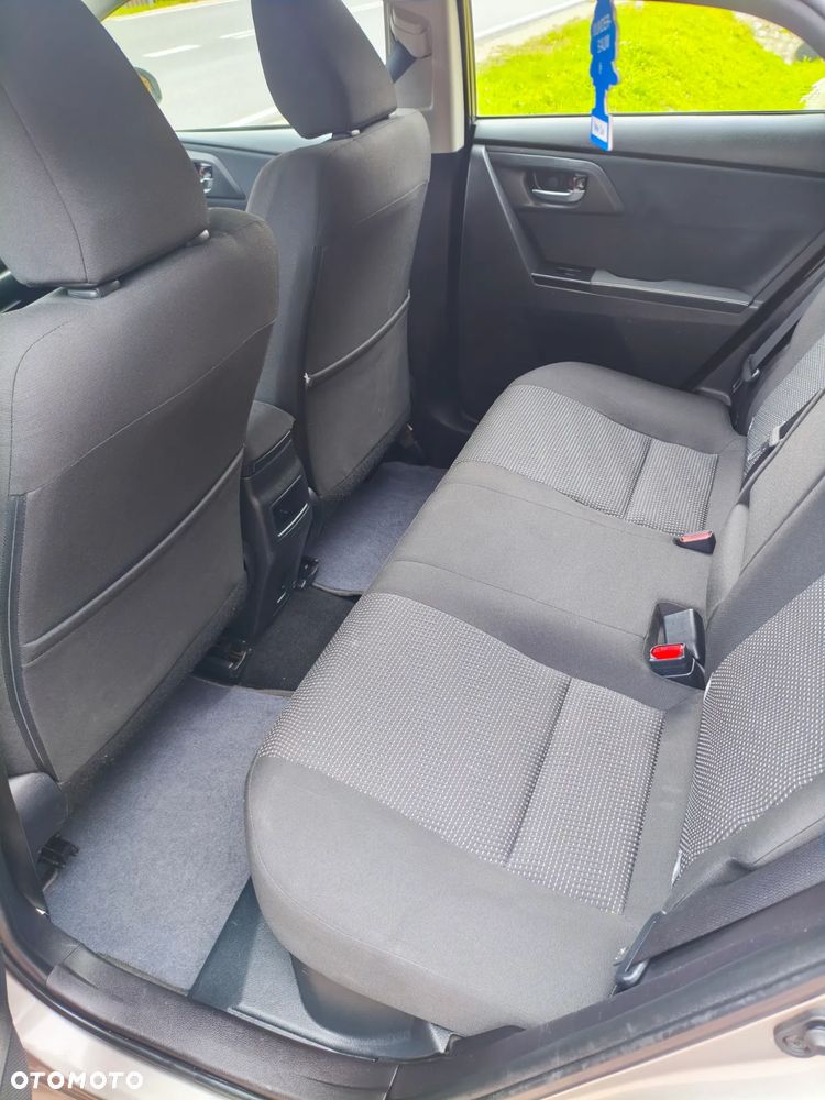 Toyota Auris 1.6 Active MS - 13