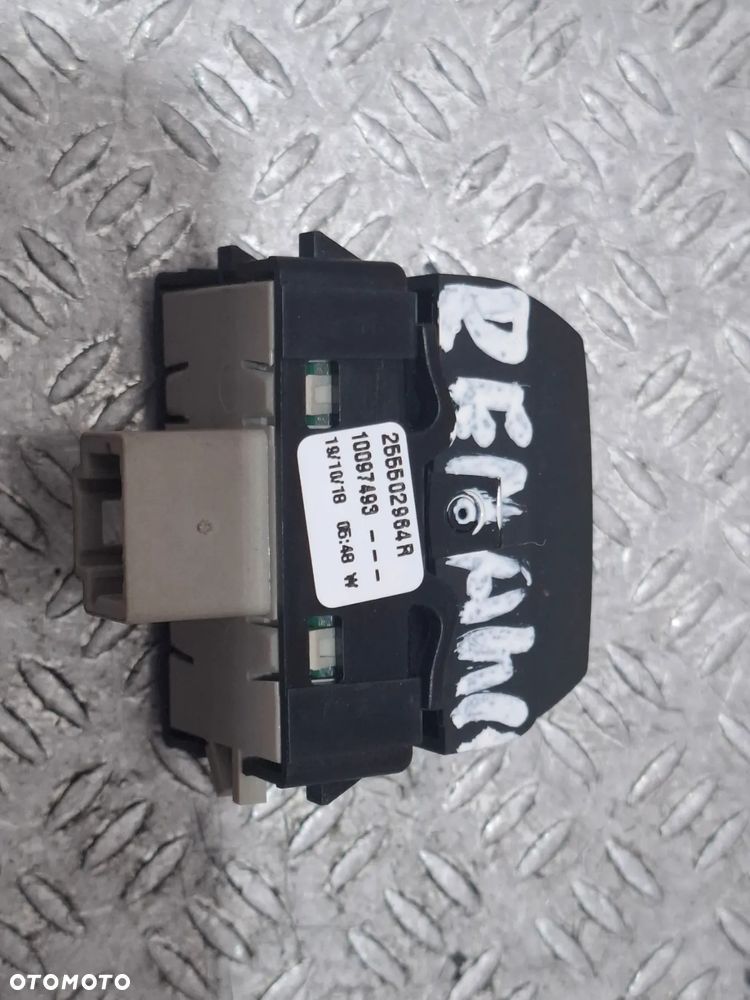 Przełącznik guzik tempomatu 2018 rok Renault nr 255502964R - 2