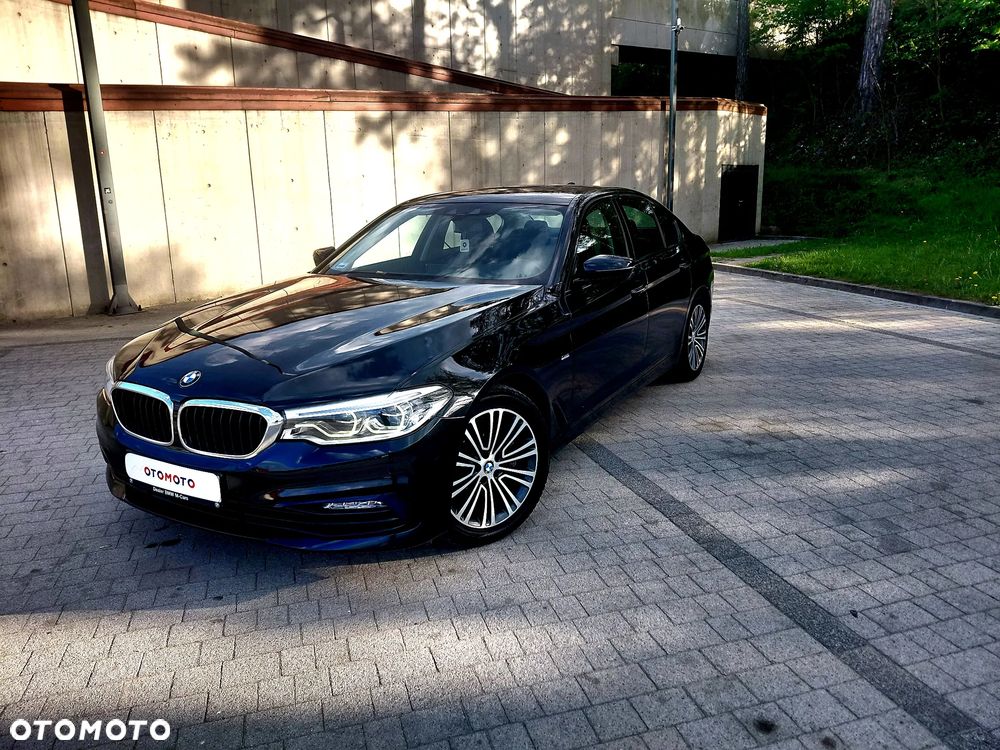 BMW Seria 5 525d Sport Line - 2