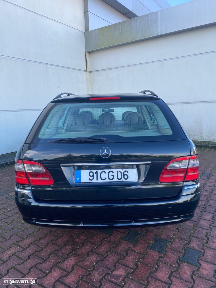 Mercedes-Benz E 220 - 41