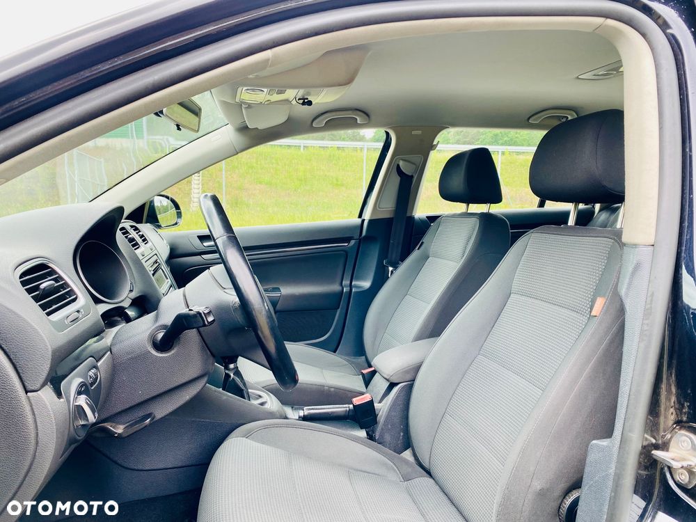 Volkswagen Golf 1.2 TSI BlueMotion Technology Comfortline - 26