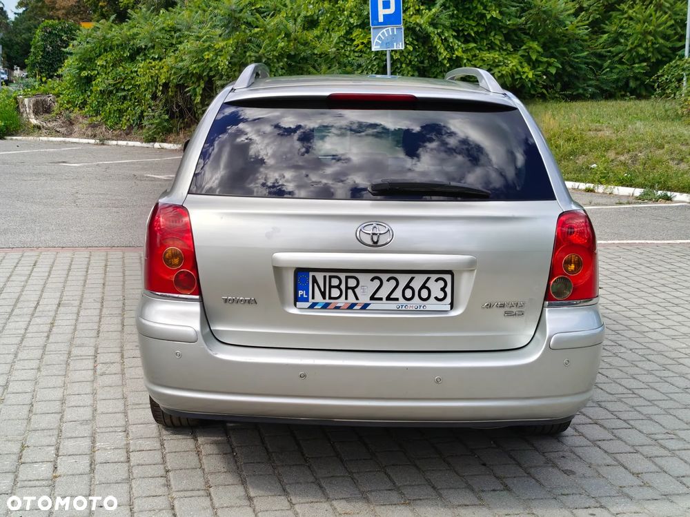 Toyota Avensis 2.0 VVT-i Executive - 13
