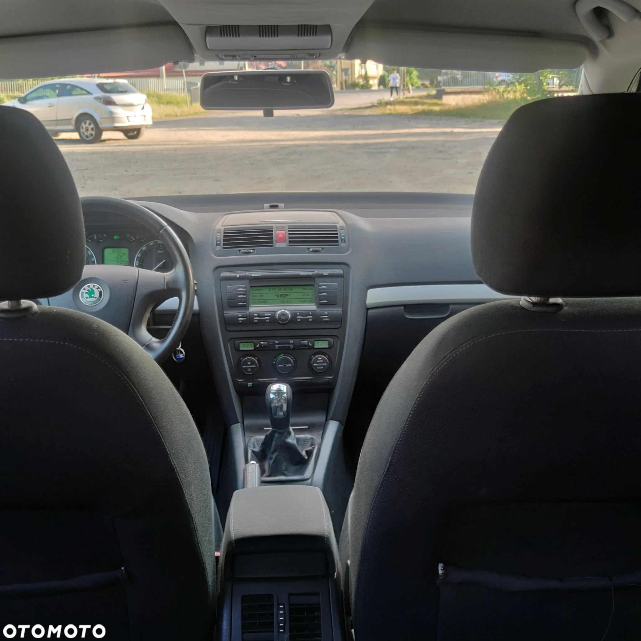 Skoda Octavia 1.6 Elegance - 21