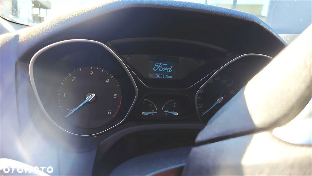 Ford Focus - 10