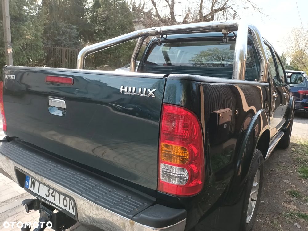 Toyota Hilux - 8