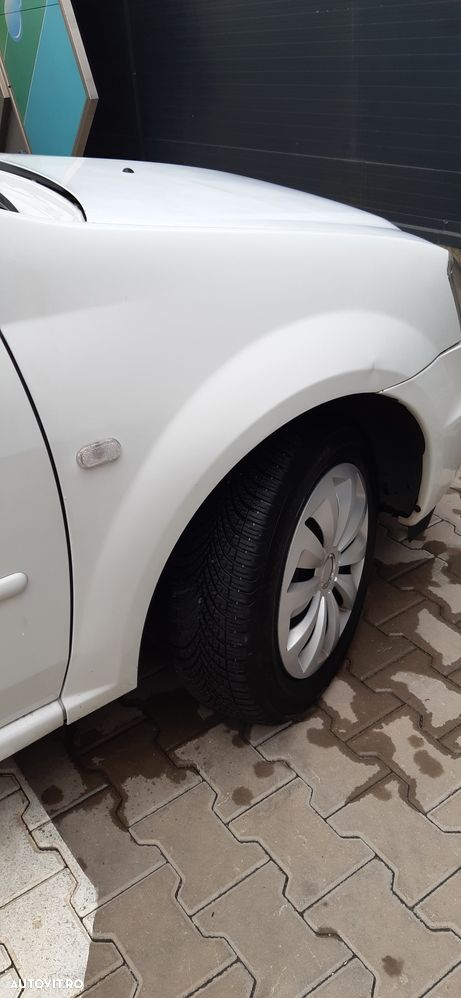 Dacia Logan 1.2 16V Laureate - 14