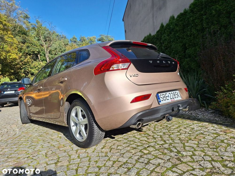Volvo V40 T2 Kinetic - 36